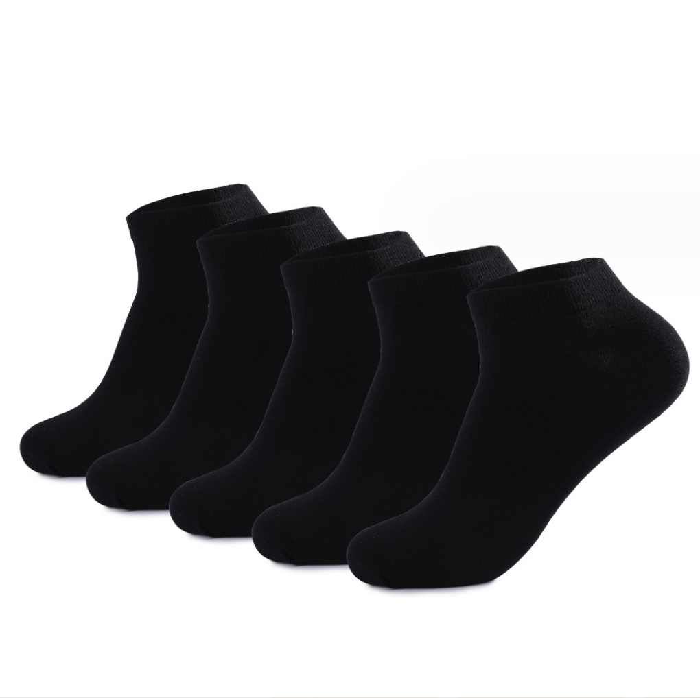 Grey, white, and black short sports socks made of 70% breathable cotton, designed for optimal sweat-wicking and comfort, suitable for men's shoe sizes EU 39-45, US 9-12
