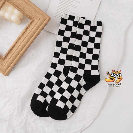 Chessboard Socks: Classic Black-and-White Design, Premium Cotton, Comfortable and Durable, Fashionable Socks for All Occasions