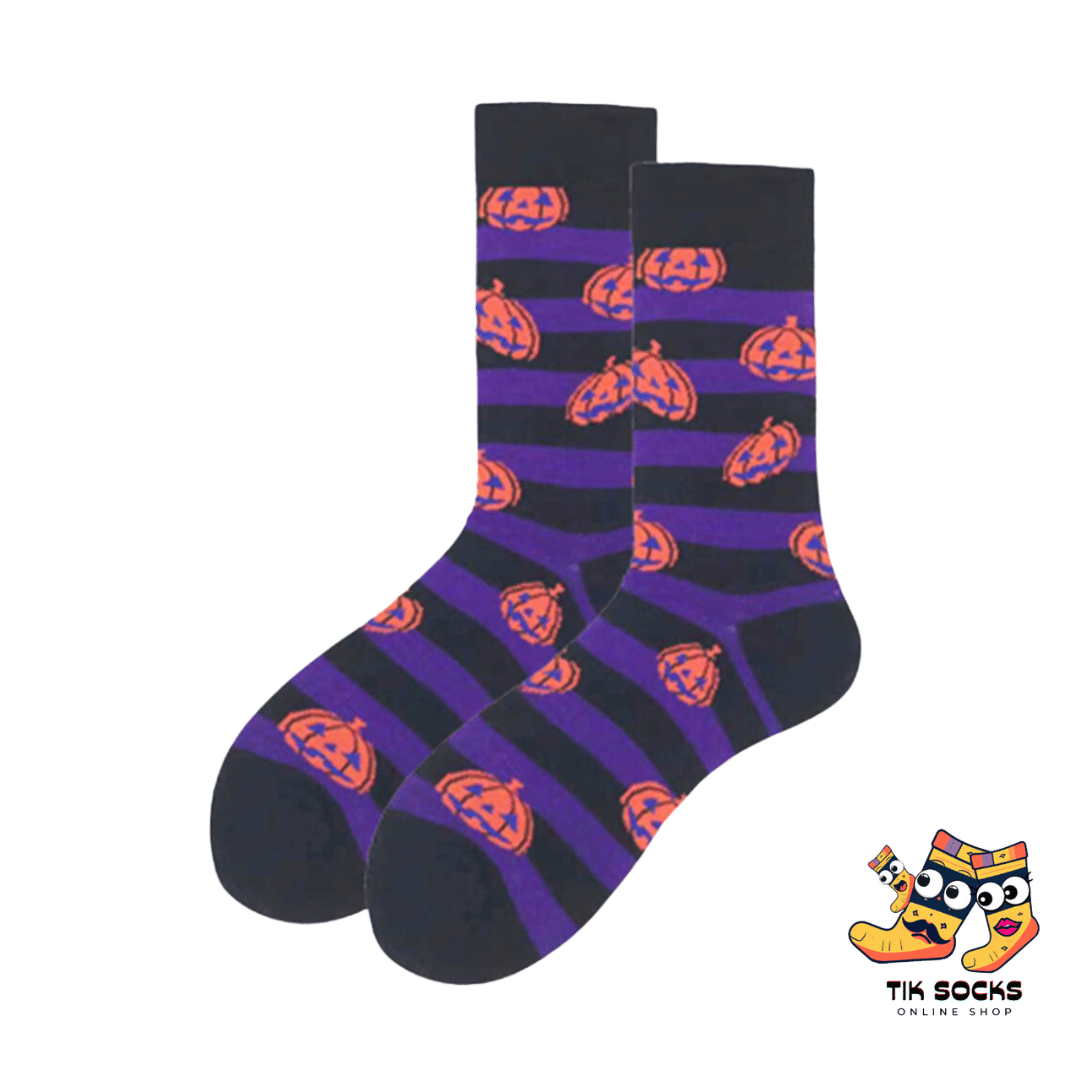 Soft cotton socks adorned with festive pumpkin designs, perfect for Halloween celebrations and gifting. Multiple images showcasing various Halloween-themed patterns for the holiday season