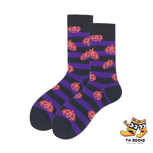 Soft cotton socks adorned with festive pumpkin designs, perfect for Halloween celebrations and gifting. Multiple images showcasing various Halloween-themed patterns for the holiday season