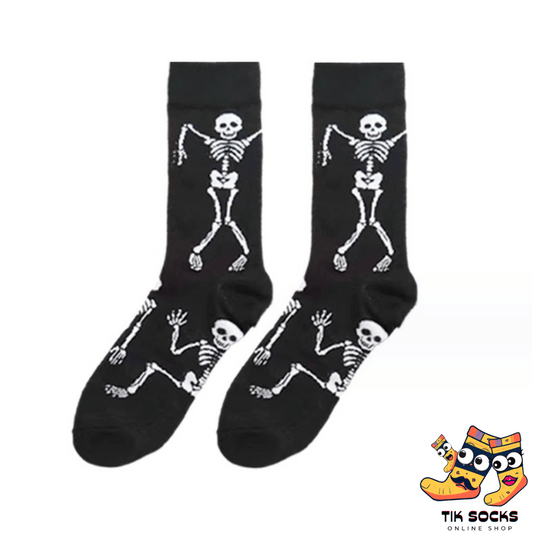 Soft cotton socks adorned with festive pumpkin designs, perfect for Halloween celebrations and gifting. Multiple images showcasing various Halloween-themed patterns for the holiday season