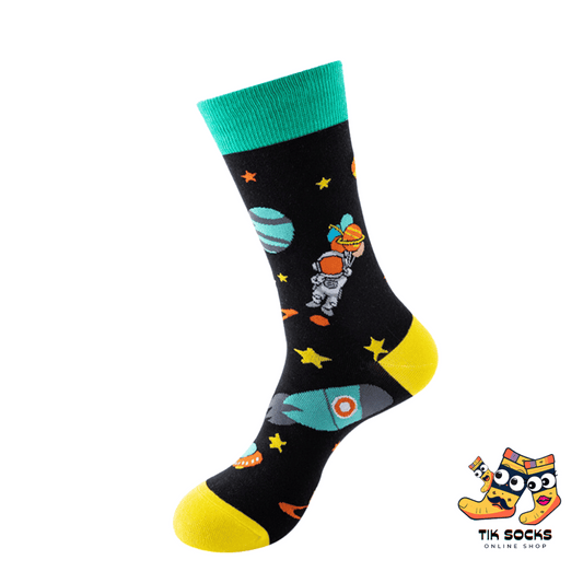 Comfortable socks with a spaceman and rocket theme, suitable for both men and women